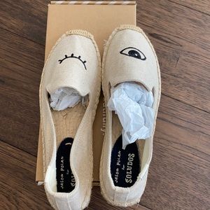 Soludos brand new “wink” shoes